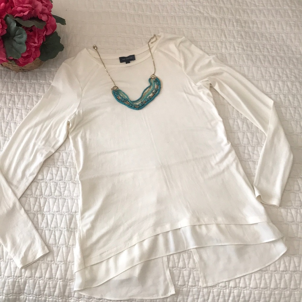 Simple cream long sleeve top!